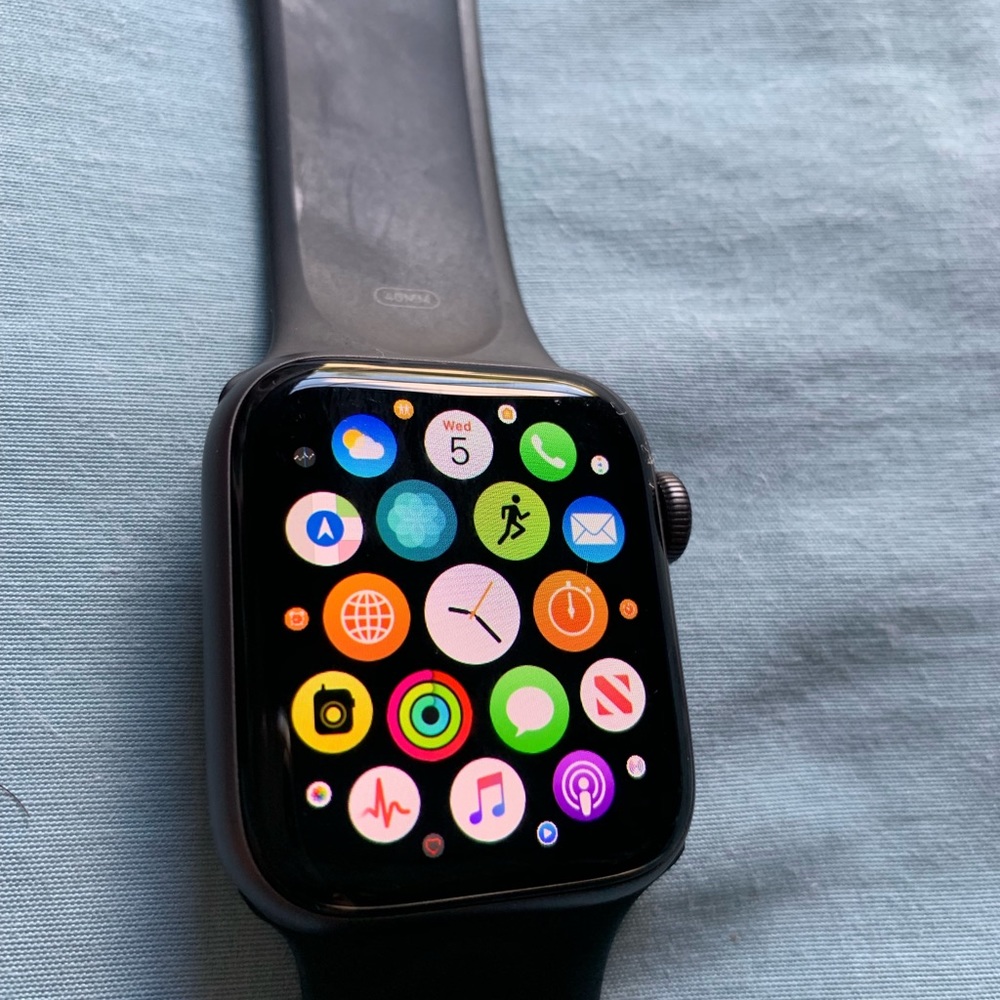 Apple Watch series 4 I paid 700 sale 500